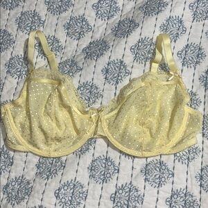 Pretty Yellow lacy Bra 32C